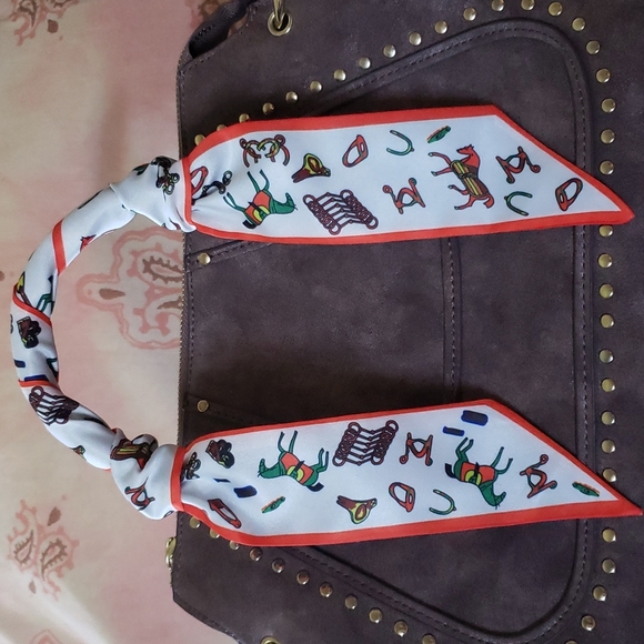 * Cowgirl Skinny Scarf Horse Equestrian English Saddle Horse Purse Ribbon Pony - Picture 8 of 8